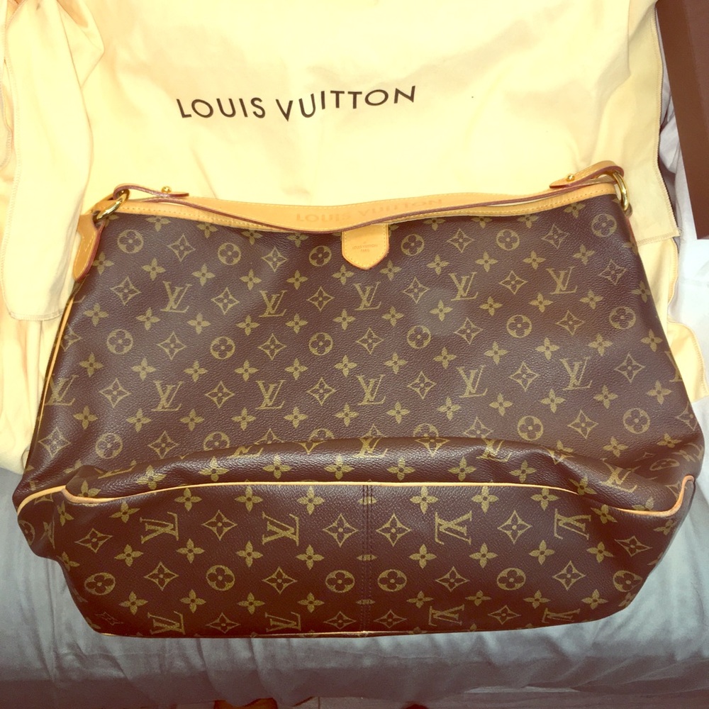 SOLD ❤️❤️❤️Louis Vuitton Delightful MM (old style)